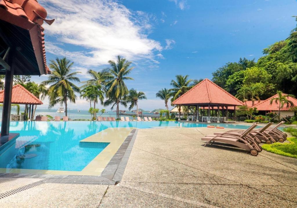 Laprima Hotel Labuan Bajo Kültér fotó