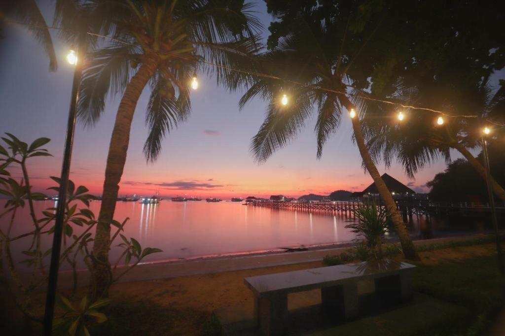 Laprima Hotel Labuan Bajo Kültér fotó