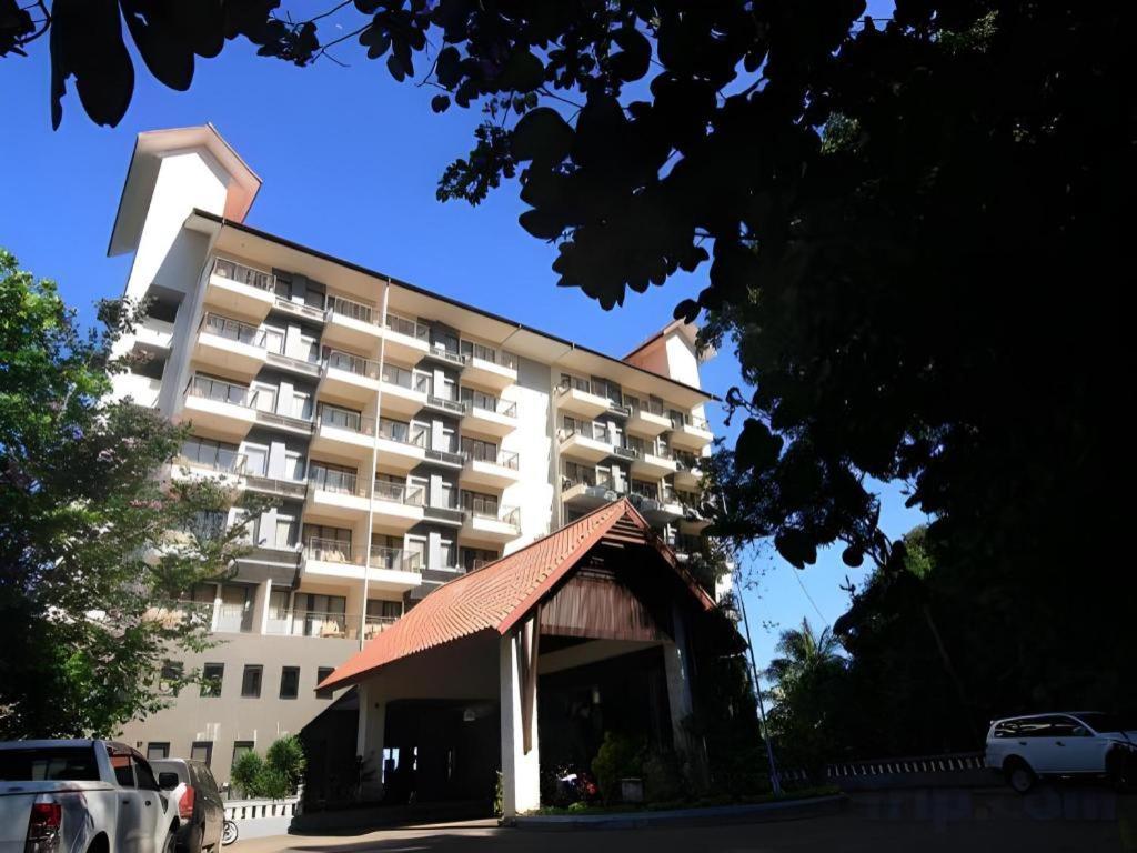 Laprima Hotel Labuan Bajo Kültér fotó