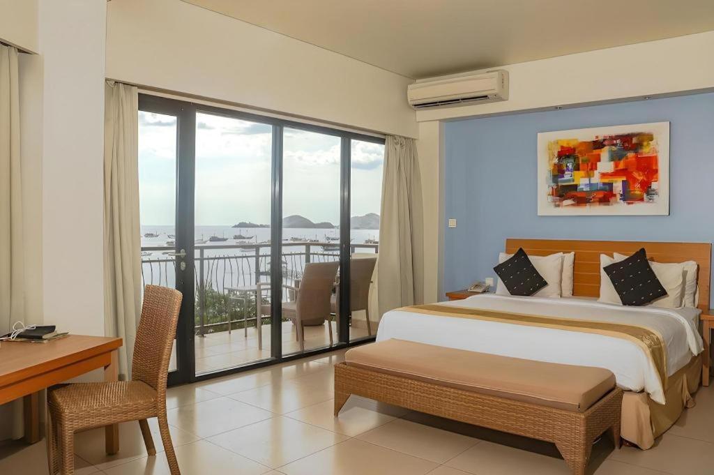 Laprima Hotel Labuan Bajo Kültér fotó
