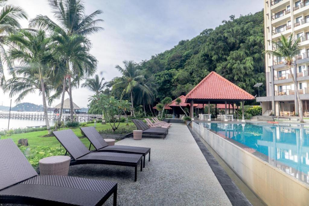 Laprima Hotel Labuan Bajo Kültér fotó