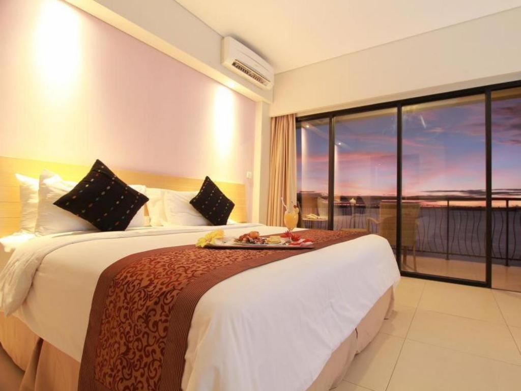 Laprima Hotel Labuan Bajo Kültér fotó