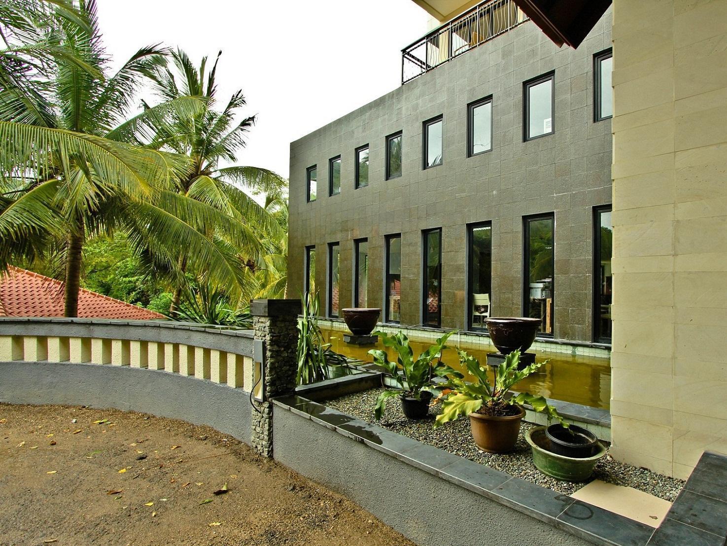 Laprima Hotel Labuan Bajo Kültér fotó